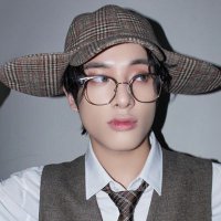 tori 🩸 BITE ME (off!) (@huggingenhypen) 's Twitter Profile