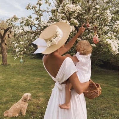 MouzaAlha's profile picture. 💛