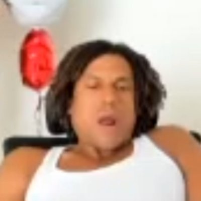 BisnesMillion's profile picture. i went chigao shool of buisnes booth