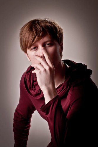 Vic_Avery's profile picture. Actor, Musician, Presenter, Voice Actor. 🎭 Friend. Dreamer. Translator. Father. FABULA EST VESTRI. 🇱🇻 ✌🏼