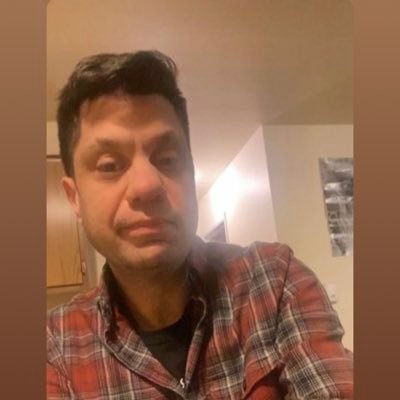 Lo_FideIity's profile picture. this is me tweeting