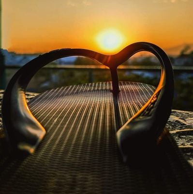 Jin_sandaljepit's profile picture. EmoFi