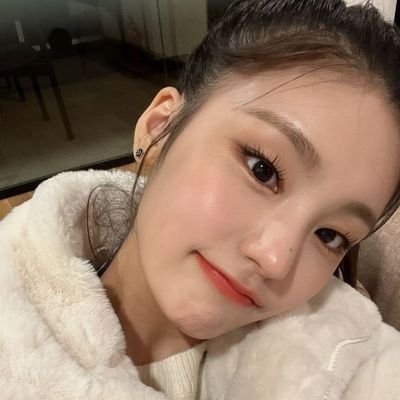 Foryeji_'s profile picture. Up to you