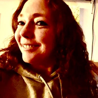 Author, illustrator, librarian, reader, teacher, and photographer. Advocate for the care of creatures, dirt roads, optimism, and the awesome bits in all things.