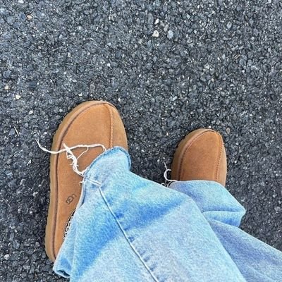 sheallthaat's profile picture. I go lower