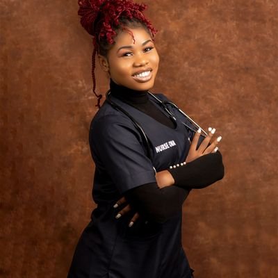 Simple🤗
Smart🥰
introverted 🥱
God's own baby
Registered Nurse👩‍⚕️
NGRN🇳🇬