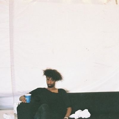 outspade17's profile picture. myuuuusiiiiic