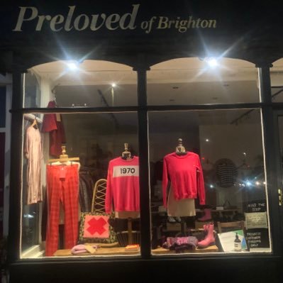 A consignment boutique selling second hand designer, High Street and vintage clothing in Fiveways, Brighton. Fashion that doesn’t cost the earth 🌍