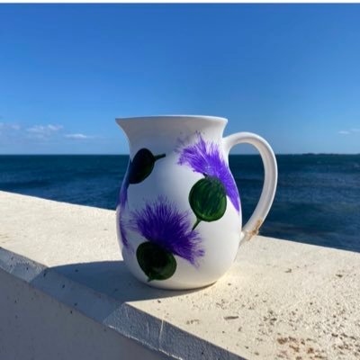 Proud Mum, with a passion for designing & painting ceramics - Proud #SBS winner 2021 & member of #MHHSBD - lives by the beach and thank my lucky stars everyday