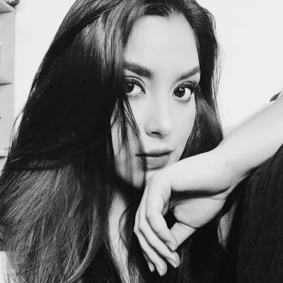 CloiHerrera's profile picture. She's a 5 foot 5 in catsuit and Bambi eyes.