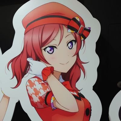 鉄道好きのラブライバーでμ'sが特に好きなO型。西木野真姫推しと名古屋の真姫ちゃんこと、みーくん永遠で大切な推し♪(Aqours:曜、虹ヶ咲:歩夢)他に五等分・プリコネ・きんモザ・ごちうさやウマ娘など。Kis-My-Ft2も好き(千ちゃん推し)趣味の一つとして時々フットサルも。気軽にDMOK(エロ垢怪しい内用はお断り)