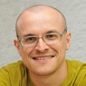 Fabian Balbinot - tradutor, escritor, game designer, criador do TCG Marvel Battle Scenes.