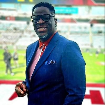 Husband, Father of 3 wonderful kids, I'm a Believer, Playmaker, Gamechanger, Community Advocate, Consultant, People Connector.