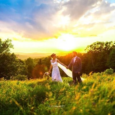 Welcome engaged couples and wedding lovers! Cobb Hill Estate is a mountaintop wedding venue in a New England paradise.