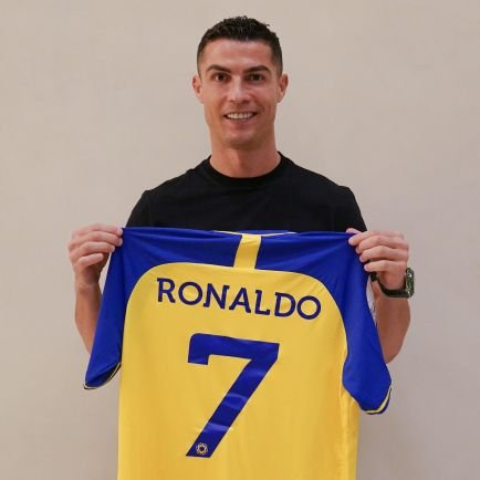 #CR7𓃵
#HalaRonaldo
welcome @Cristiano to your new home @AlNassrFC

2023