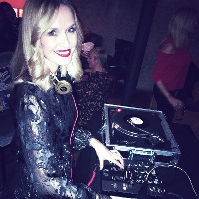London DJ Jennifer Johnston plays the coolest & most nostalgic tunes from the 70’s-00’s! Journey back to your first record, first dance & first kiss. ❤️