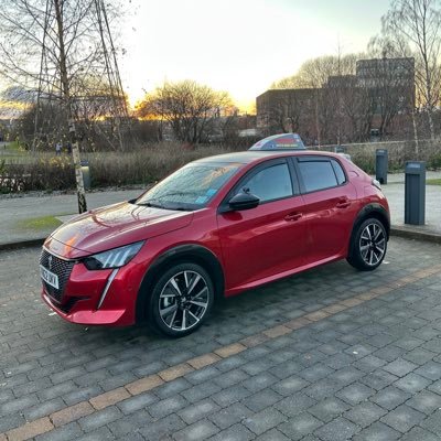 Robert_SOM's profile picture. Driven to get YOU driving.