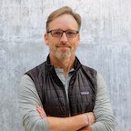 Founder at Playbuilt, helping GTM leaders mobilize teams for execution in a highly effective and agile way.