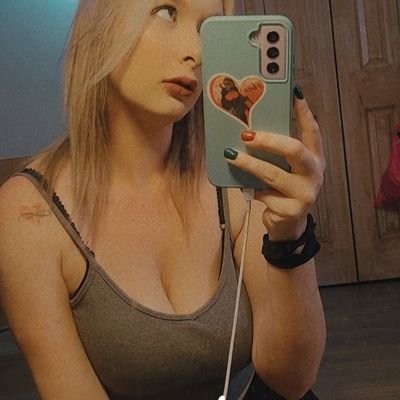 Im bexka, follow me for some random ass shit!. tik tok @bexkabexster