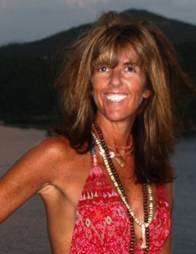 leighannekubec's profile picture. As a passionate yogi and holistic health counselor my goal is to empower each of us to live happier, healthier, leaner lives. Live!Eat!Awaken!Nourish!