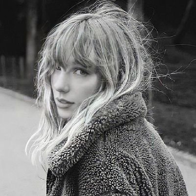 a red rose grew up out of ice frozen ground
with no one around to tweet it || fan account