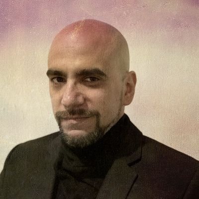 Associate Professor at NKU, chronicler and theoretician of history, political science, media, and linguistics.
