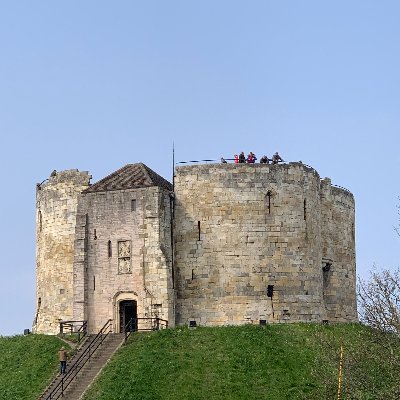 History enthusiast who spends too much of his time searching out castles
(all photos are taken by me on my castle hunting)