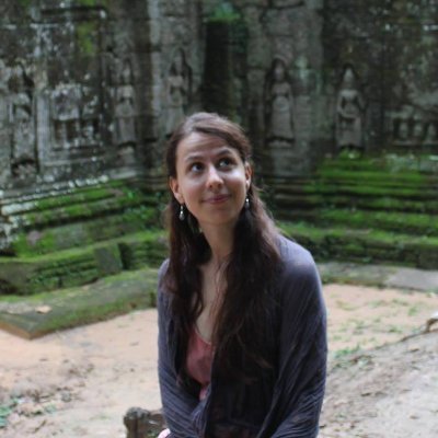 Pauline3Chauvet's profile picture. Consultante Science ouverte @datactivi_st , chercheuse-cueilleuse (humanités numériques) | Des P'tits loups aux potes âgés