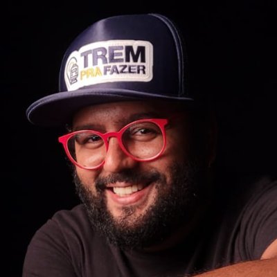 Produtor de conteúdo no @tremprafazer | Comunicador na Vapor | Ex-editor adjunto do Super Notícia | Diretor dos filmes Bênção, Rock Student, Cacos de Lembranças