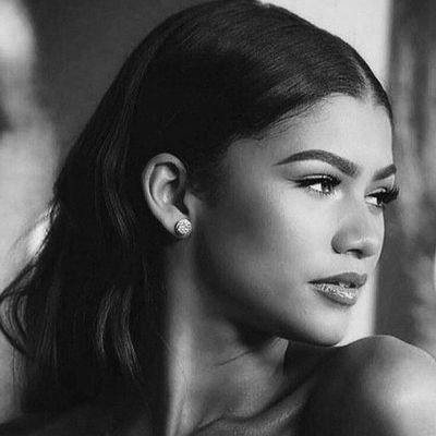 Isaaaaa36861712's profile picture. bookstan que só entra aqui as vzs 
(Ela/dela)