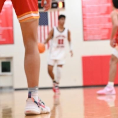 ishaanbhadouria's profile picture. Washington & Lee MBB | 6’3 CG | LLDB🕊️|