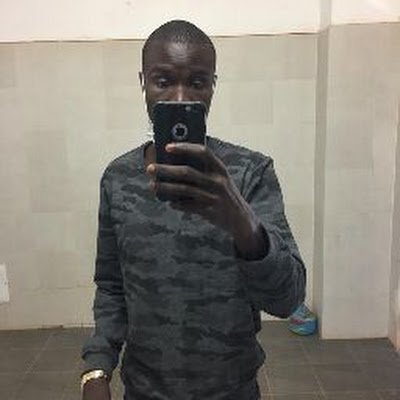 étudiant à l’institut teccart de Brossard en commerce international