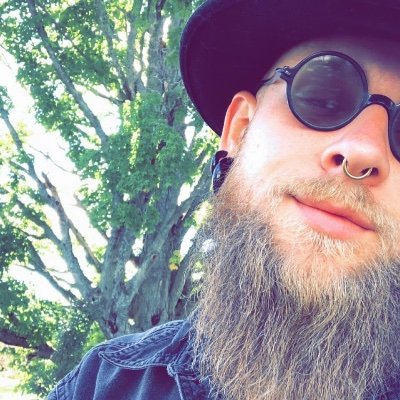 ItsDLFrazier's profile picture. drummer • artist • vinyl addict