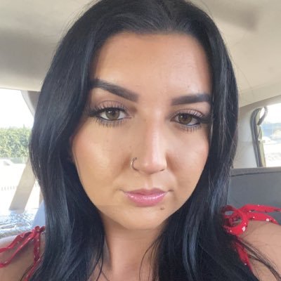 allisonfaith08's profile picture. back n better