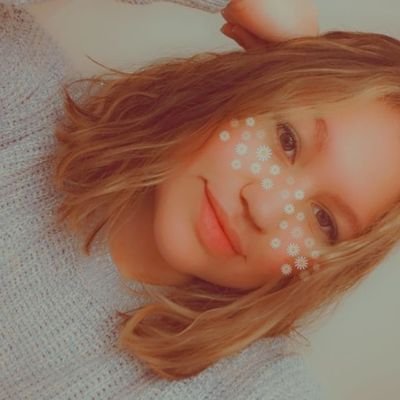 amandadiaz0819's profile picture. 💕friends|💜family| Bi🌈|