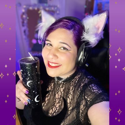 Average geeky gamer ~ Twitch affiliate streamer ~ fandom fangirl ~ amateur DnD adventurer ~ @BlakoutGG 🖤💛❤️ she/her ~ Email: lupawolf152@gmail.com