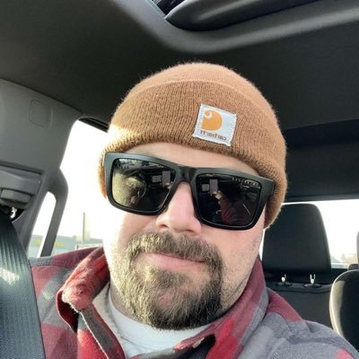 Oregon ducks. Oakland A’s. sj sharks. Seattle Seahawks. @hockeydarling. Logan Andrew. friends,family,firearms. TWITCH AFFILIATE https://t.co/p2yaNvz3bM