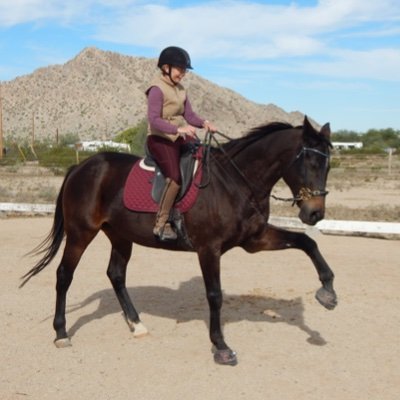 Barefoot Horse Owners! Free e-newsletter, and Hoof Help Online Community with James & Yvonne Welz.