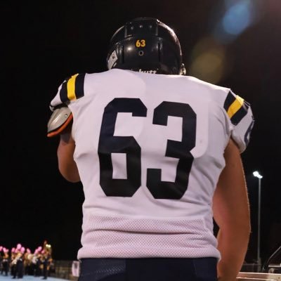 Pittsburgh Central Catholic ‘25 | OL/DL | 6’2” 275 lbs | 6A 1st Team All-Conference | 4.78 GPA | Email: sbrackney25@centralcatholichs.com | HC: @CoachLehmeier