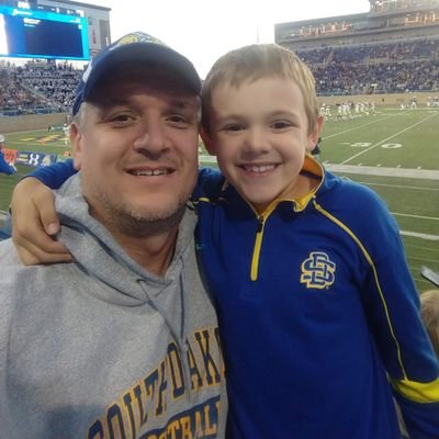 Husband, Dad, Engineer, Dividend Growth Investor, Sports Fan,
DGI For The DIY: https://t.co/y5TsgwtPpA
SA: https://t.co/hIDT80K1Qm…