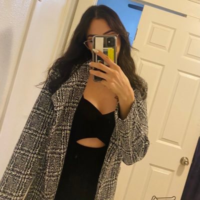 ItsSimplyNessie's profile picture. 