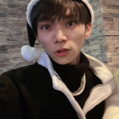 shuta1493's profile picture. 八王子北→好きなアーティストUVER world Brand New Vibe 29歳                   スナック&BAR Memoria代表