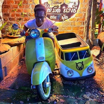 deorunner's profile picture. Antagonist.
Ran 100-mile race once (and only) at UTMB 🇫🇷🇨🇭🇮🇹.
Travels with (and for) ❤.
BKLYN Nets, LA Chargers, All Blacks Rugby, Oregon Ducks #goducks