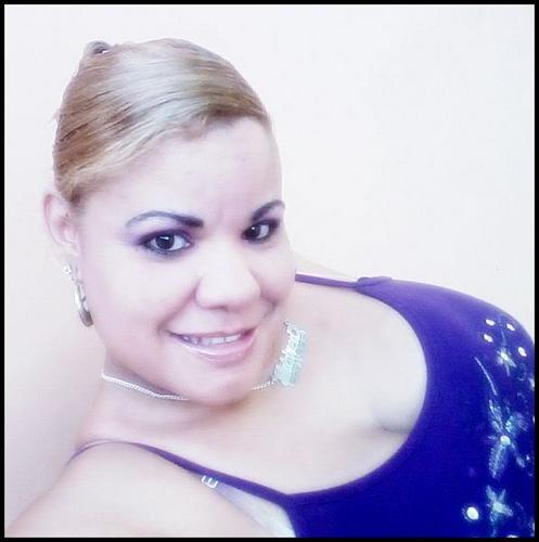 mildrerey's profile picture. chica divertida,sincera,carinosa y con pilas de amor ke ofrecer.vivir la vida dia a dia.

 en como si fuese el ultimo de tu vida