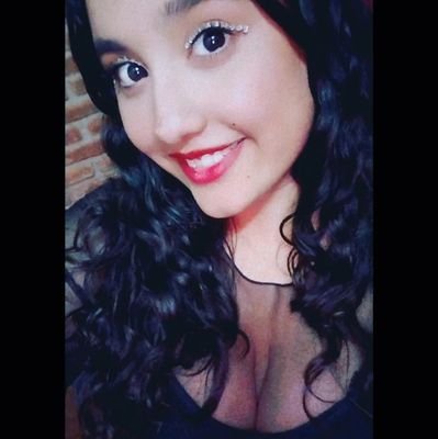 Y a veces pienso, cuando me quedo solo
Te extraño, te lloro, que lindo arruinarse con vos...🎶