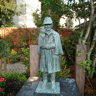 7iYL30Hg6gFgyub's profile picture. 人生楽しく。
何でも楽しまなきゃ損。