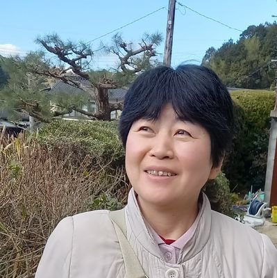 日本を最も愛してる50代のおばさん。自分で着物着れます。日本の麻に魅せられ、總總sousouさんの麻護人養成講座を2023年に受講しました。