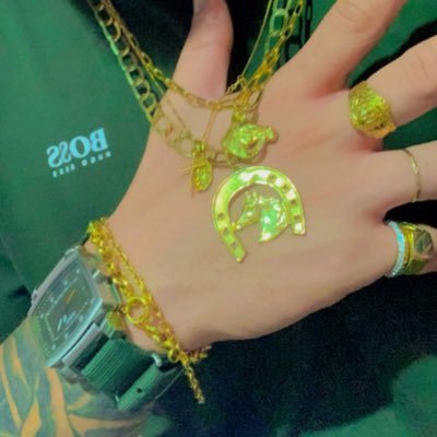 Quem pode + Chora menos - Libriano ♎️ 25y🔥061🚂