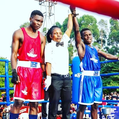 boxer @ zebra boxing club 
Kampala Uganda 🇺🇬🇺🇬
I Luv boxing 🏅🏅
Dream country 🇺🇸
GIVING HOPE TO ALL FORGOTTEN KIDS