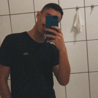 Gui_Y12's profile picture. Guih.henriqueee